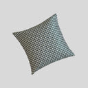 Kuddfodral 45x45 med grafiskt mönster – produktbild