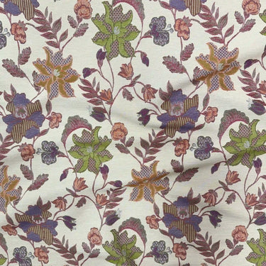 Blommigt möbeltyg Flora i varma färger för soffor och fåtöljer