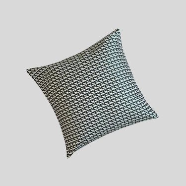 Kuddfodral 45x45 med grafiskt mönster – produktbild