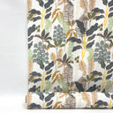 Terez allroundtyg med mönster och tydlig struktur, visat i drapering för att visa tygfall.