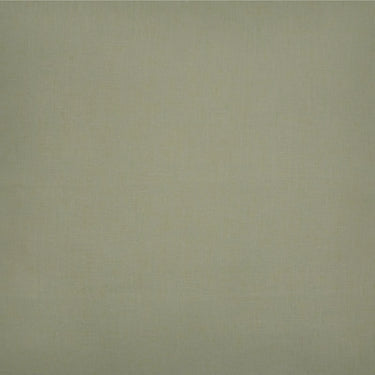 Tvättat linne i 100 % linne i dämpad grön nyans, fotograferat plant för att visa färg, struktur och jämn väv.